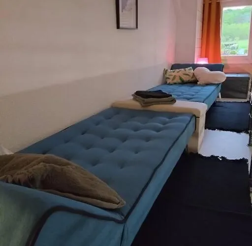 Joli Mezzanine Proche Pole Europeen Et Circuit * Yvré-lʼÉvêque