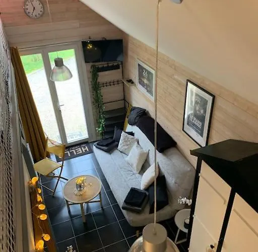 Joli Mezzanine Proche Pole Europeen Et Circuit * Yvré-lʼÉvêque